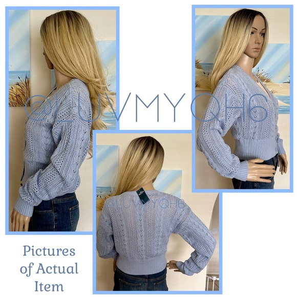 Hollister Easy Stitchy Cropped Cardigan🎉HP🎉 - Picture 2 of 4
